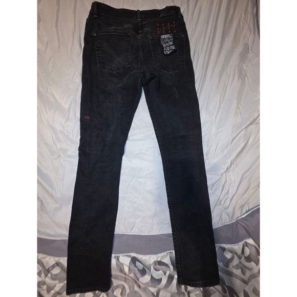 KSUBI Black Skinny Jeans | Cross & Patch Detail | Streetwear Denim - Picture 2 of 7